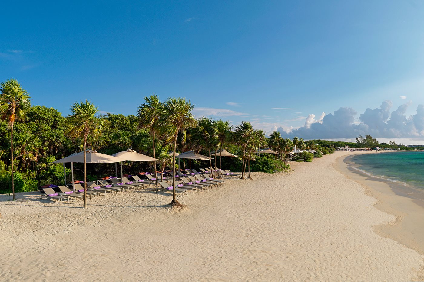 RIV-Paradisus-Playa-del-Carmen-Beach-002