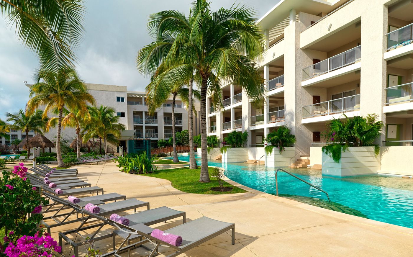 RIV-Paradisus-Playa-del-Carmen-Reserve-Swim-Up-001