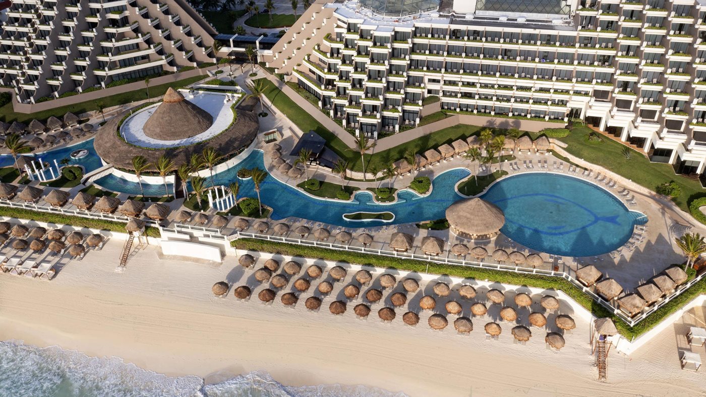 CUN-Paradisus-Cancun-Aerial-View-Beach-01