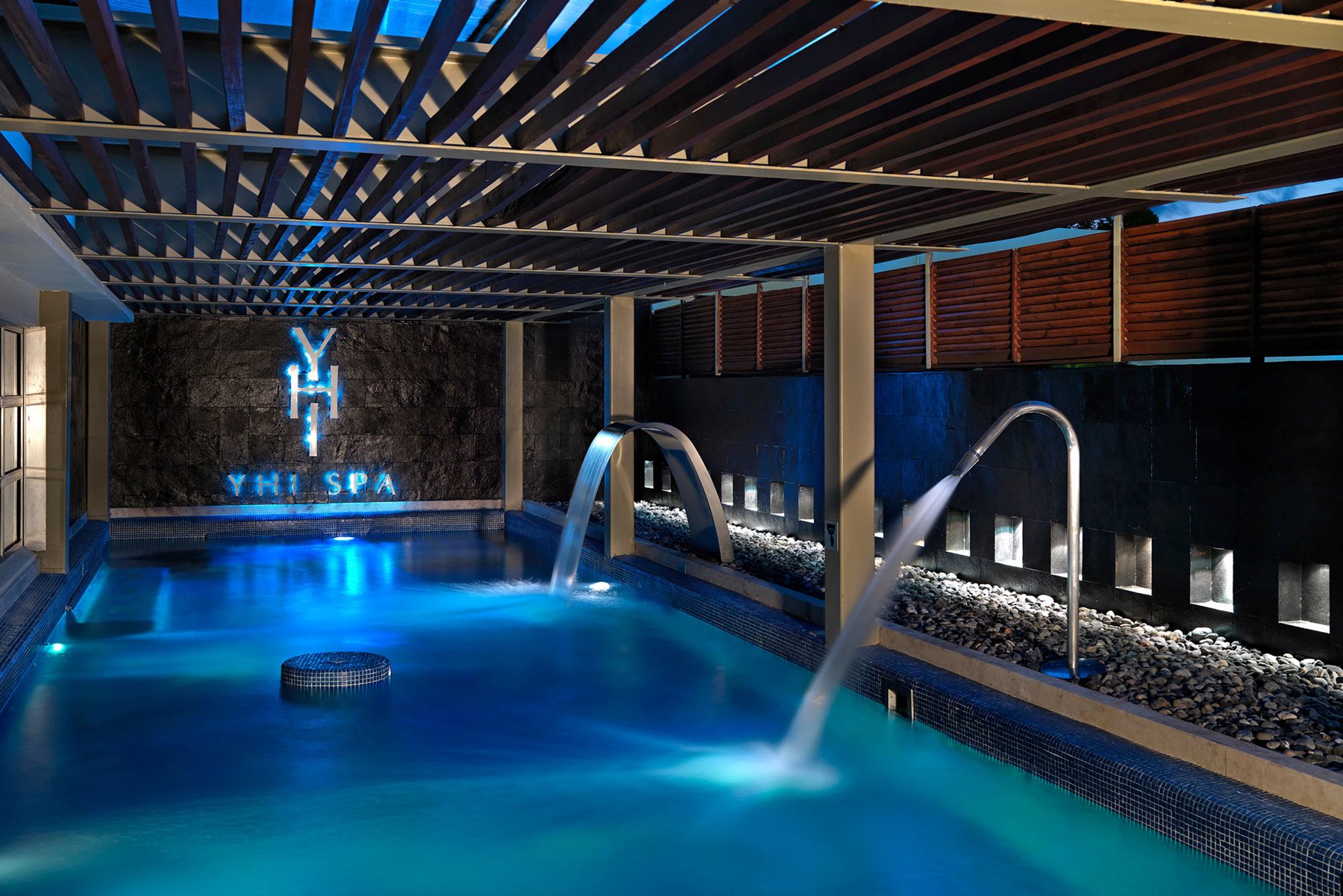 CUN-Paradisus-Cancun-Yhi-Spa-Pool-01