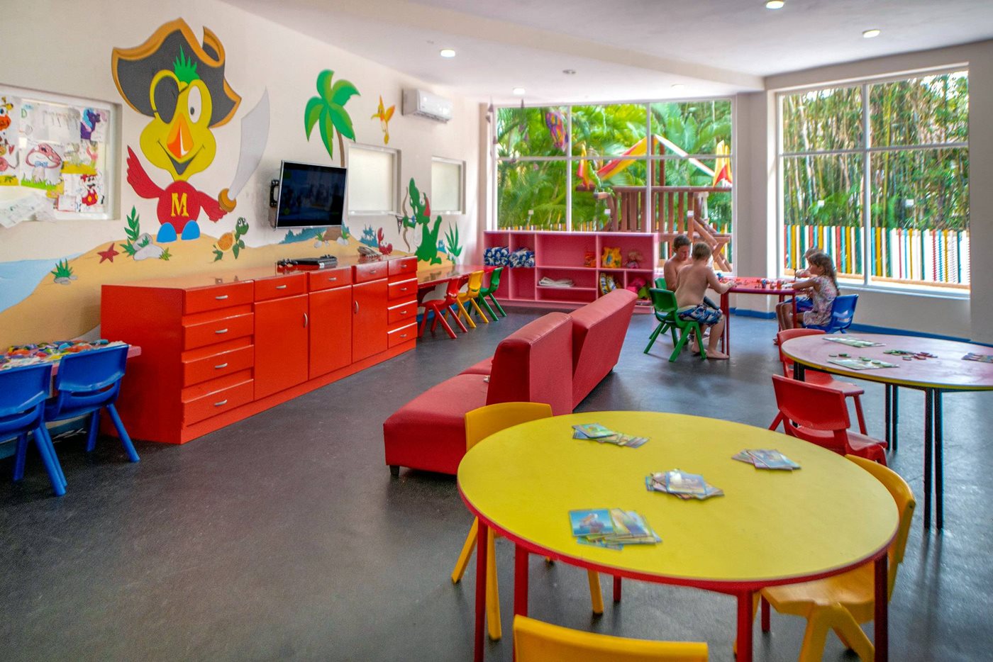 riv-wynd-azteca-kids-club-01