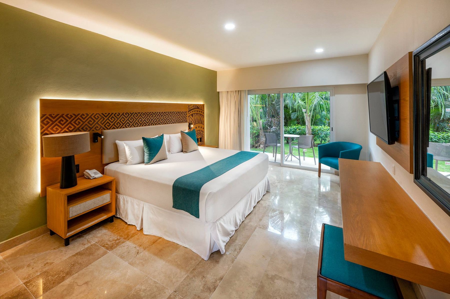 riv-wynd-azteca-room-superior-gv-01