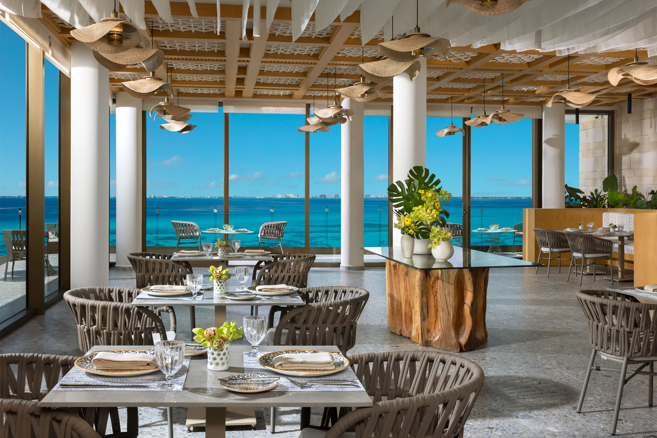 Impressions-Secrets-Isla-Mujeres-202311-CUNISS-14_LeVista-Restaurant