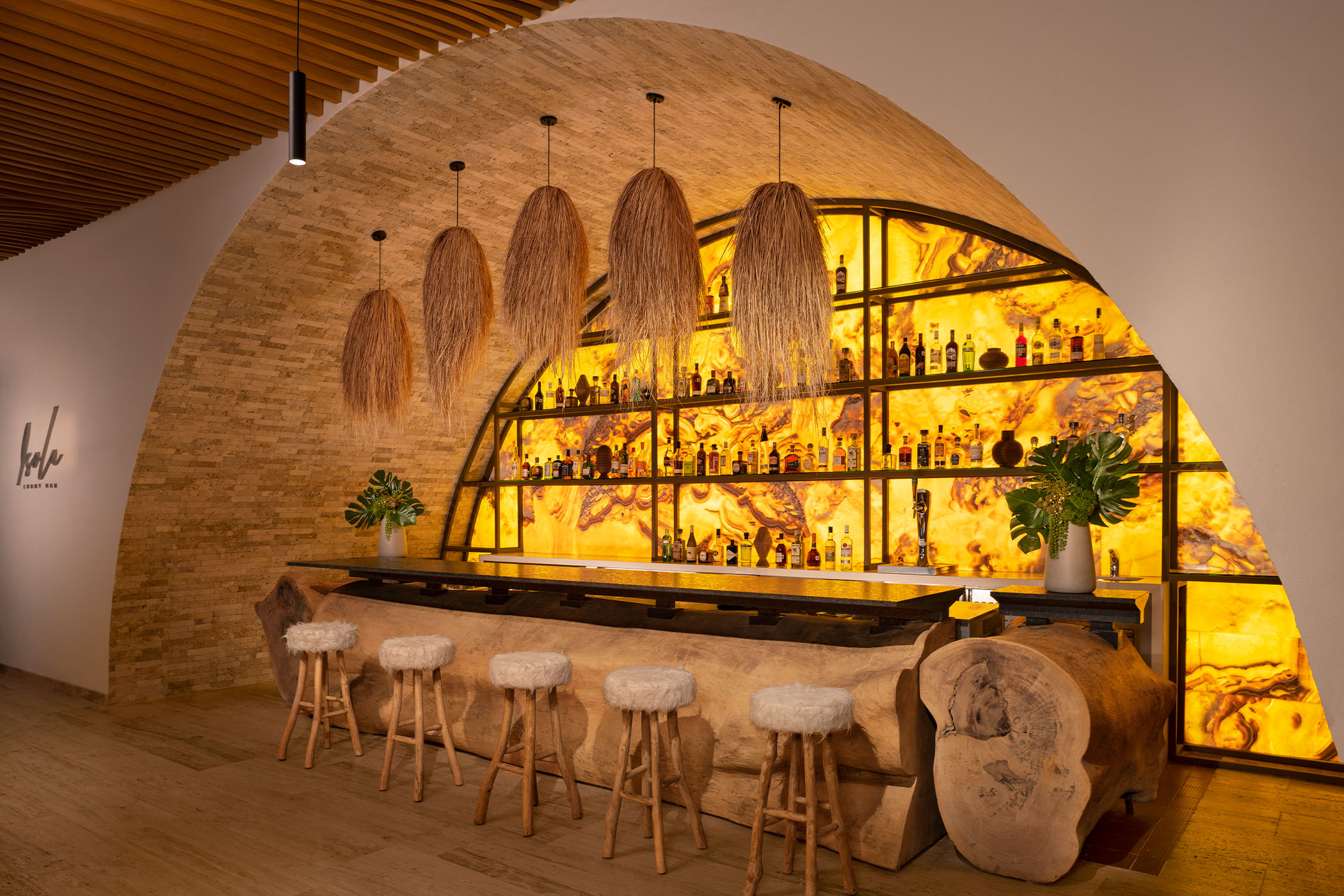 Impressions-Secrets-Isla-Mujeres-202311-CUNISS-20_Bar