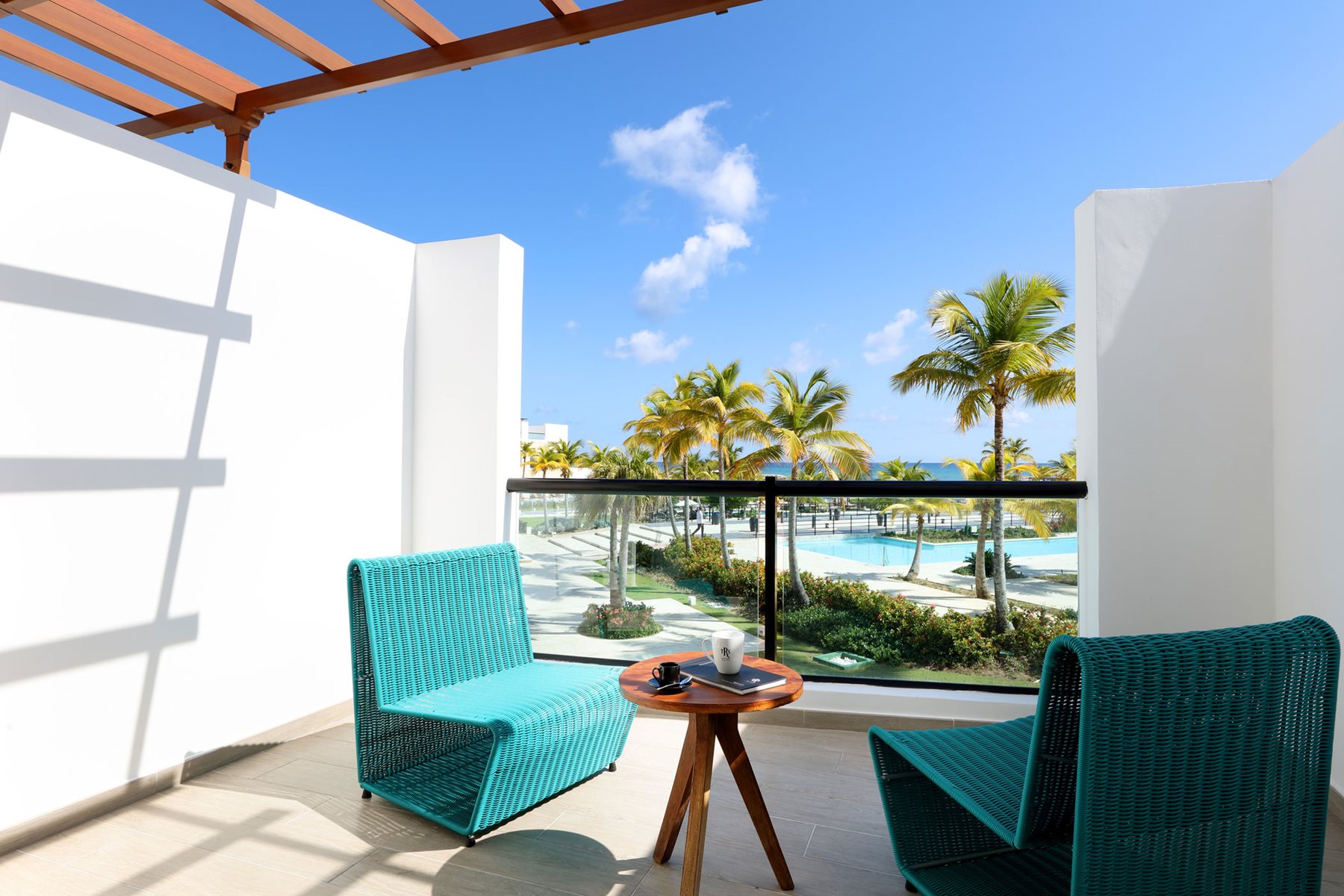 PUJ-The-Royal-Suites-Cap-Cana-Room-Junior-Suite-Ocean-View-001