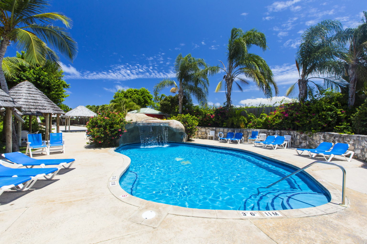 adults_pool_the_verandah_spa_and_resort_antigua_02-1536x1024