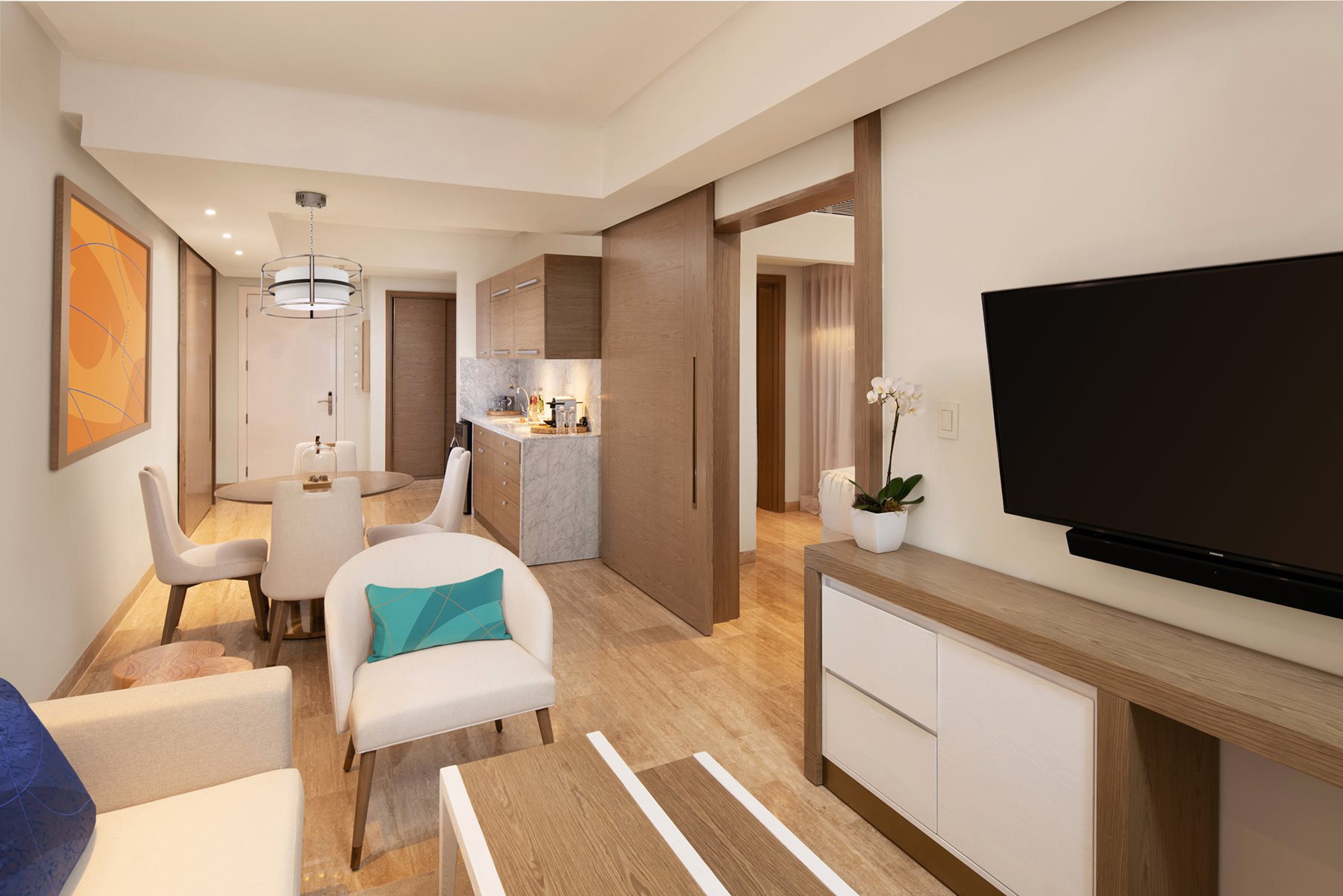 puj-falcon-room-beyond-suite-swup-01
