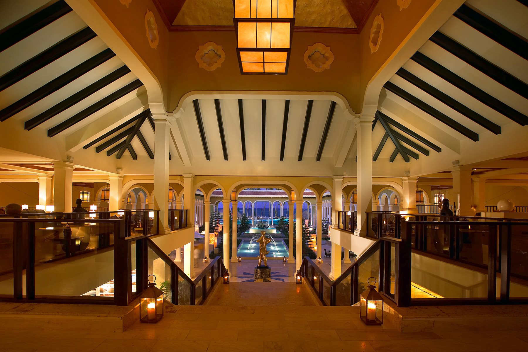 puj-paradisus-palma-real-lobby-01.jpg