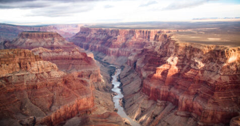 Courez la chance de gagner un tour du Grand Canyon en hélicoptère avec Vacances Air Canada et votre conseiller en voyages