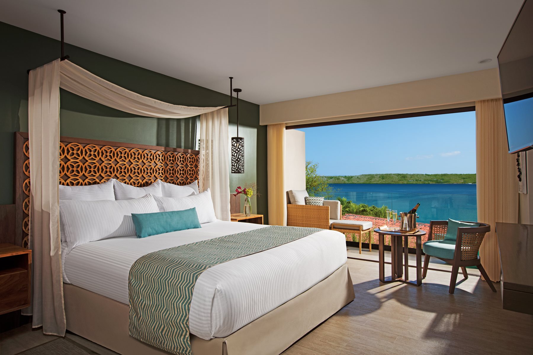 Secrets-Papagayo-Room-001-Standard-Panoramic-View