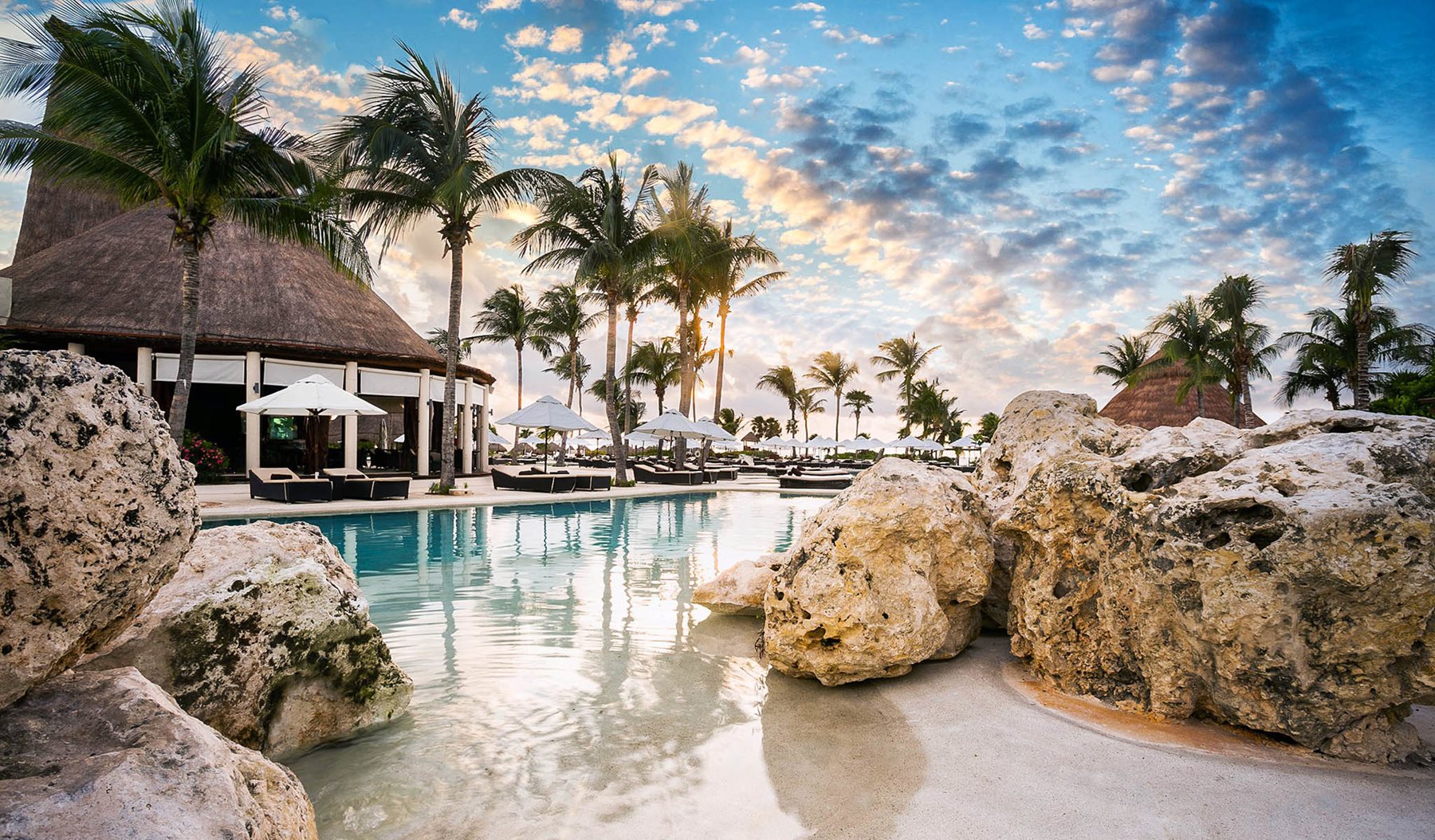 riv-secrets-maroma-beach-pool-01.jpg