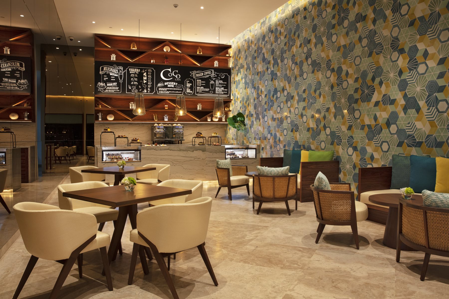 riv-secrets-maroma-beach-resto-coco-cafe-01.jpg