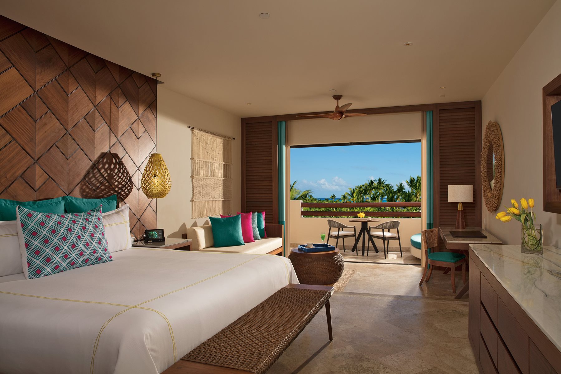 riv-secrets-maroma-beach-room-js-part-ov-king-01.jpg