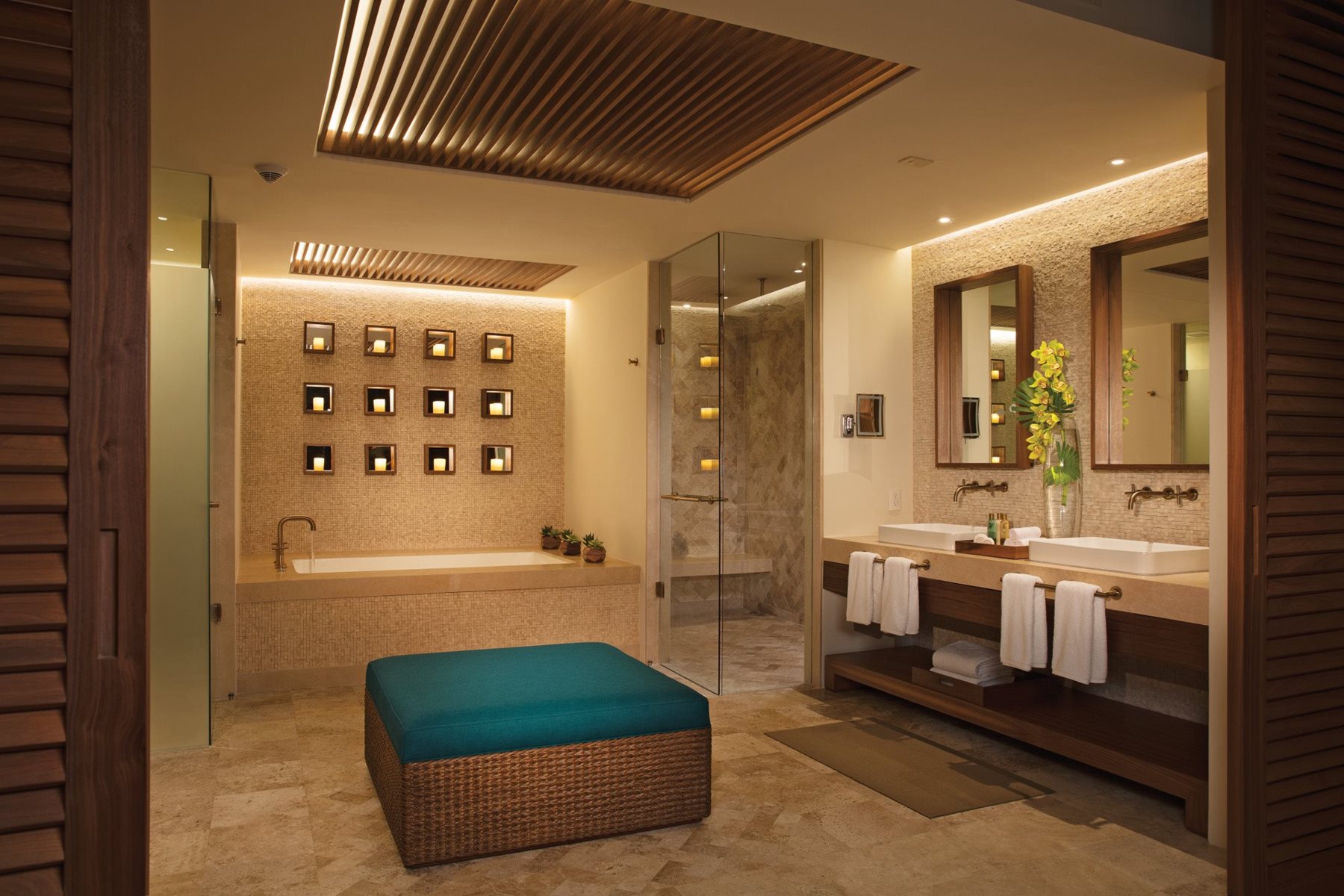 riv-secrets-maroma-beach-room-prfd-club-hym-ste-03.jpg