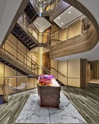 dest-d-ship-atrium.jpg.image.320.400.high